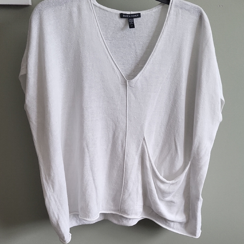 Eileen Fisher White V-Neck Box Top